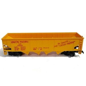 HO Scale Union Pacific U.P. 62040 Train Hopper Car